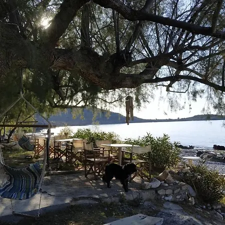 Georgoshouse Lykos Sfakia Livaniana