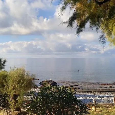 Georgoshouse Lykos Sfakia فندق