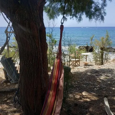 Georgoshouse Lykos Sfakia فندق Livaniana