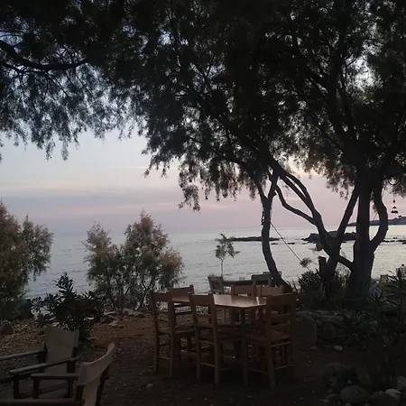 Georgoshouse Lykos Sfakia فندق Livaniana