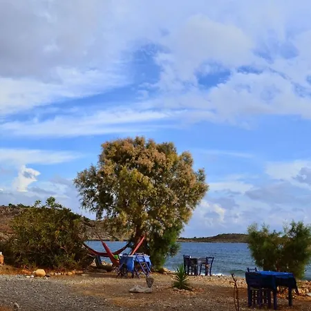 Georgoshouse Lykos Sfakia * Livaniana
